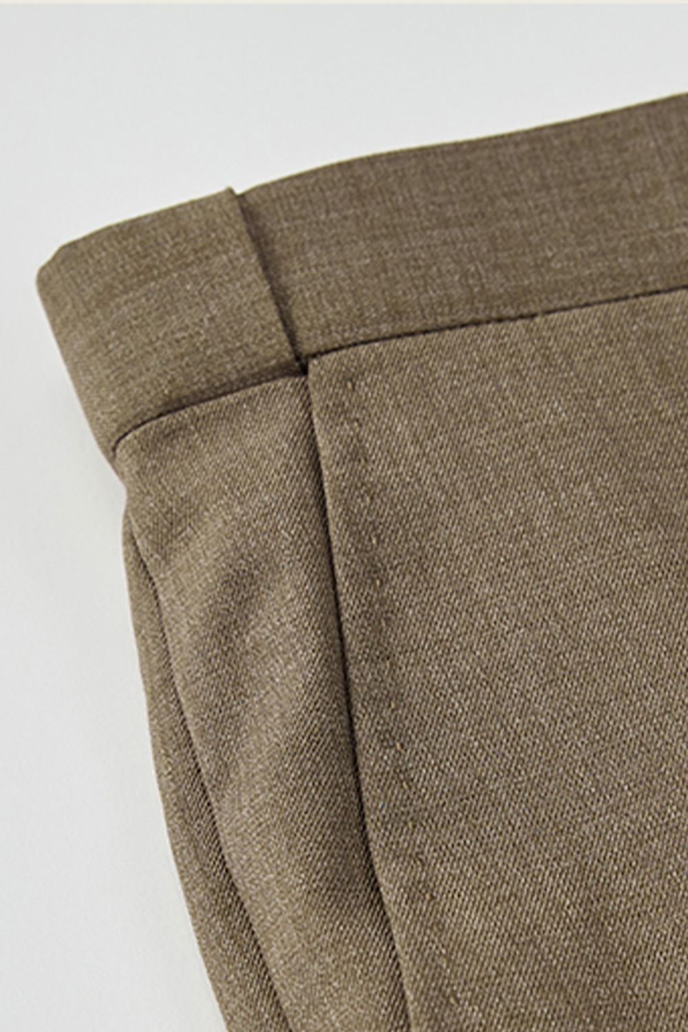 Costume single breasted em poliviscose, com lapela peak- Khaki