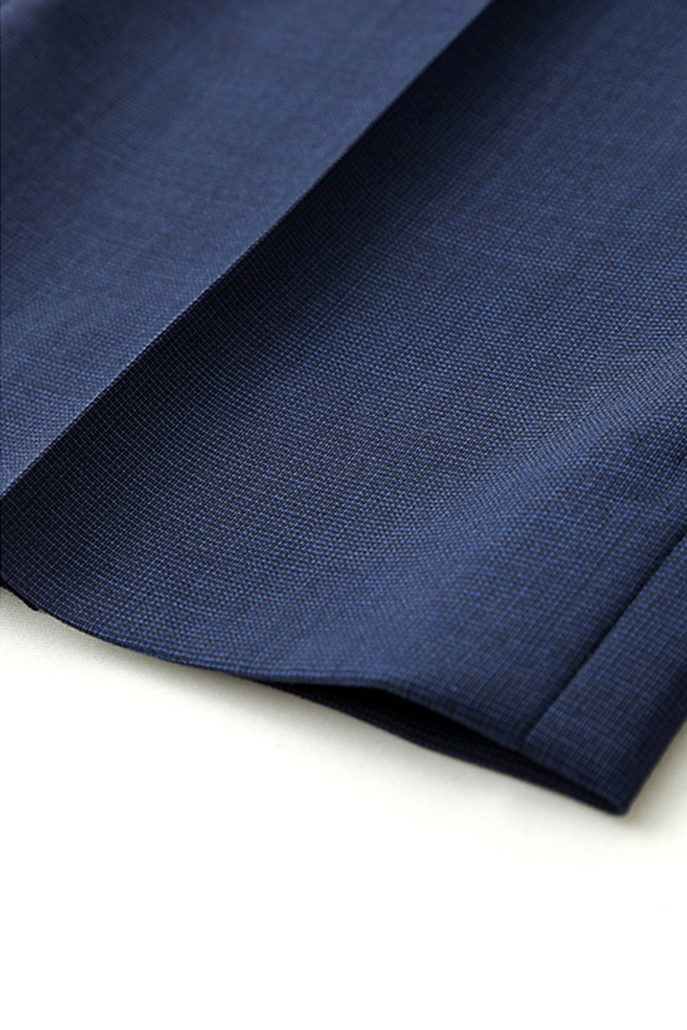 Lanifício Vitale Barberis Canonico - Costume desestruturado, single breasted em lã merino 130’s com 17.25 µ, lapela notched - Azul marinho
