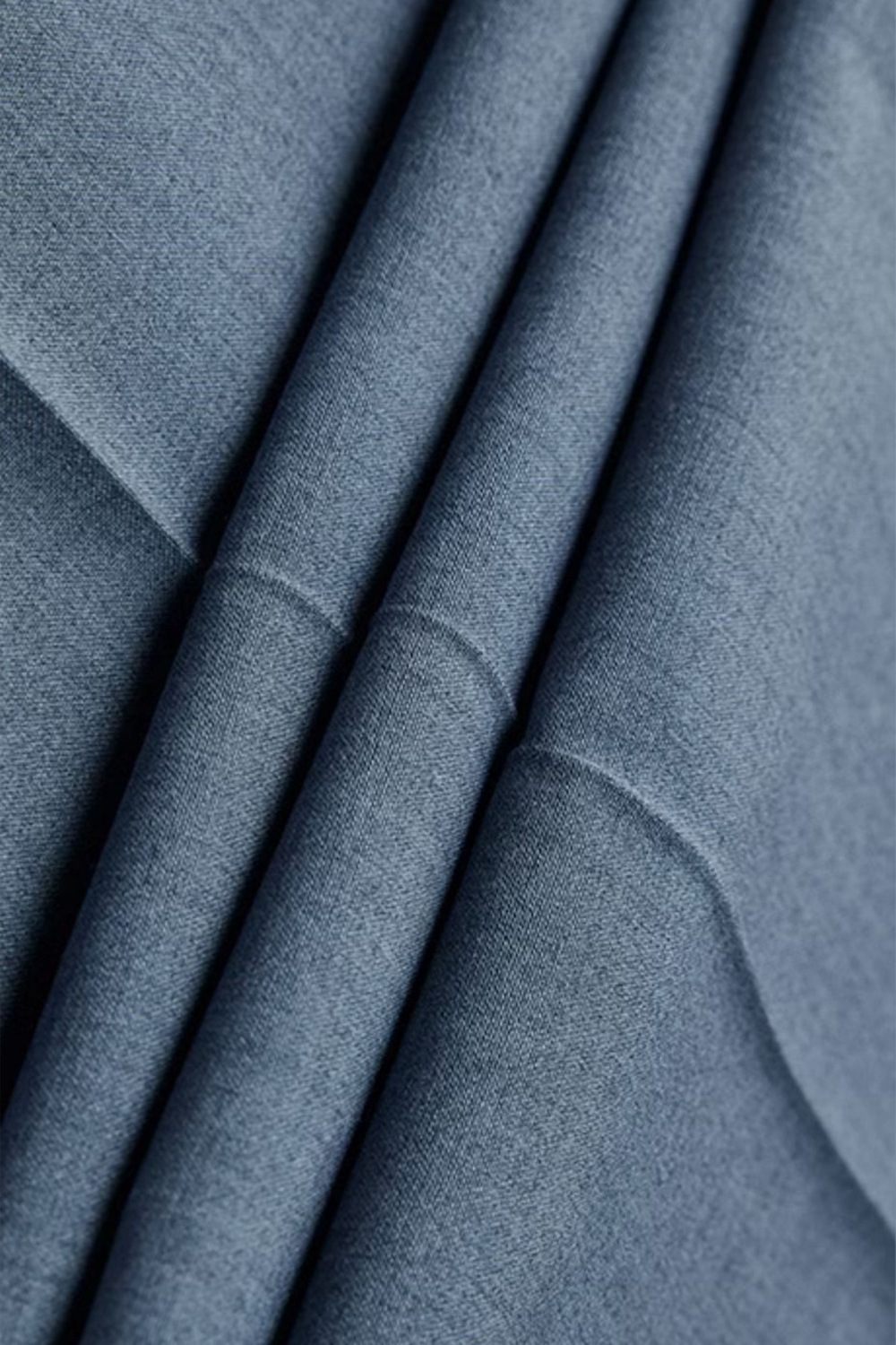 Costume single breasted em poliviscose e elastano, com lapela peak- Azul aço