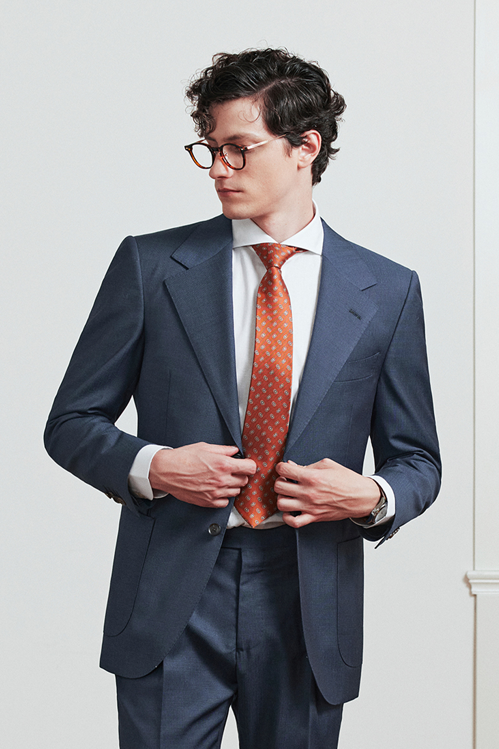 Lanificio F.lli Cerruti 1881 - Costume half canvas, single breasted em lã merino 130’s com 17.75 µ, lapela notched - Azul