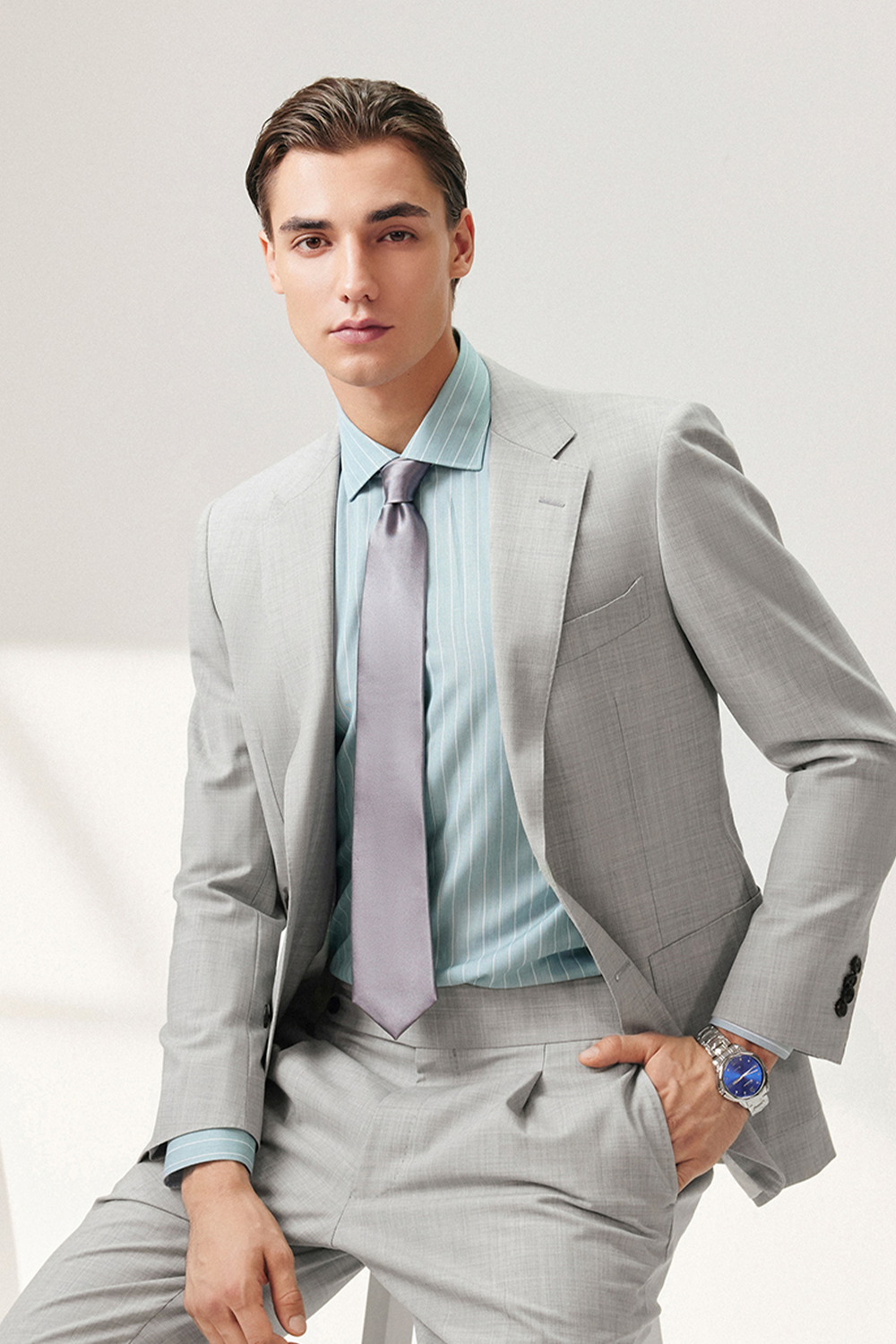 Lanifício Guabello 1815 - Costume single breasted em lã e elastano, com lapela notched - Cinza bride