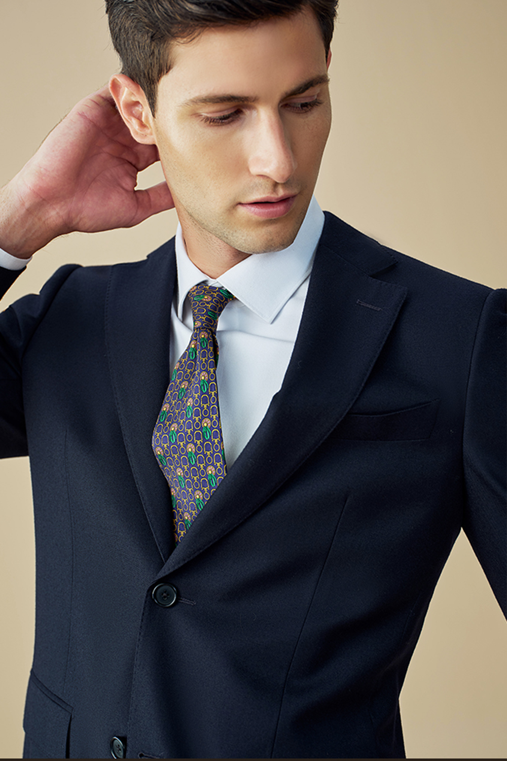 Costume single breasted, em lã tropical, com lapela notched - Azul marinho