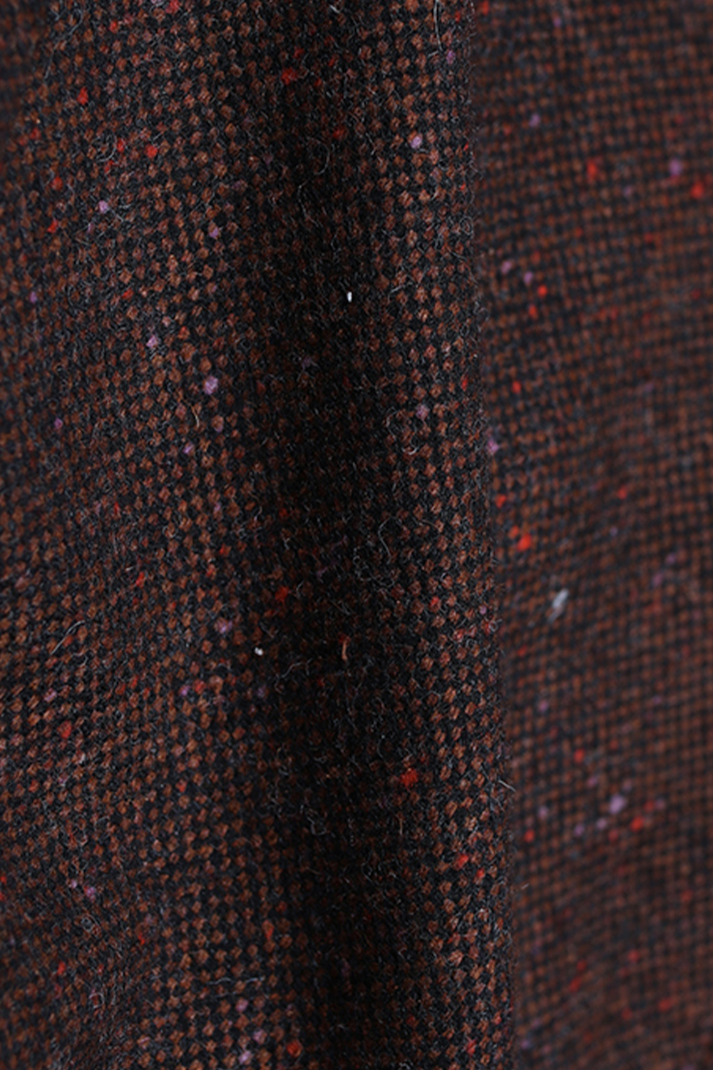 Safari Winter, em lã tweed, com forro bemberg rayon.