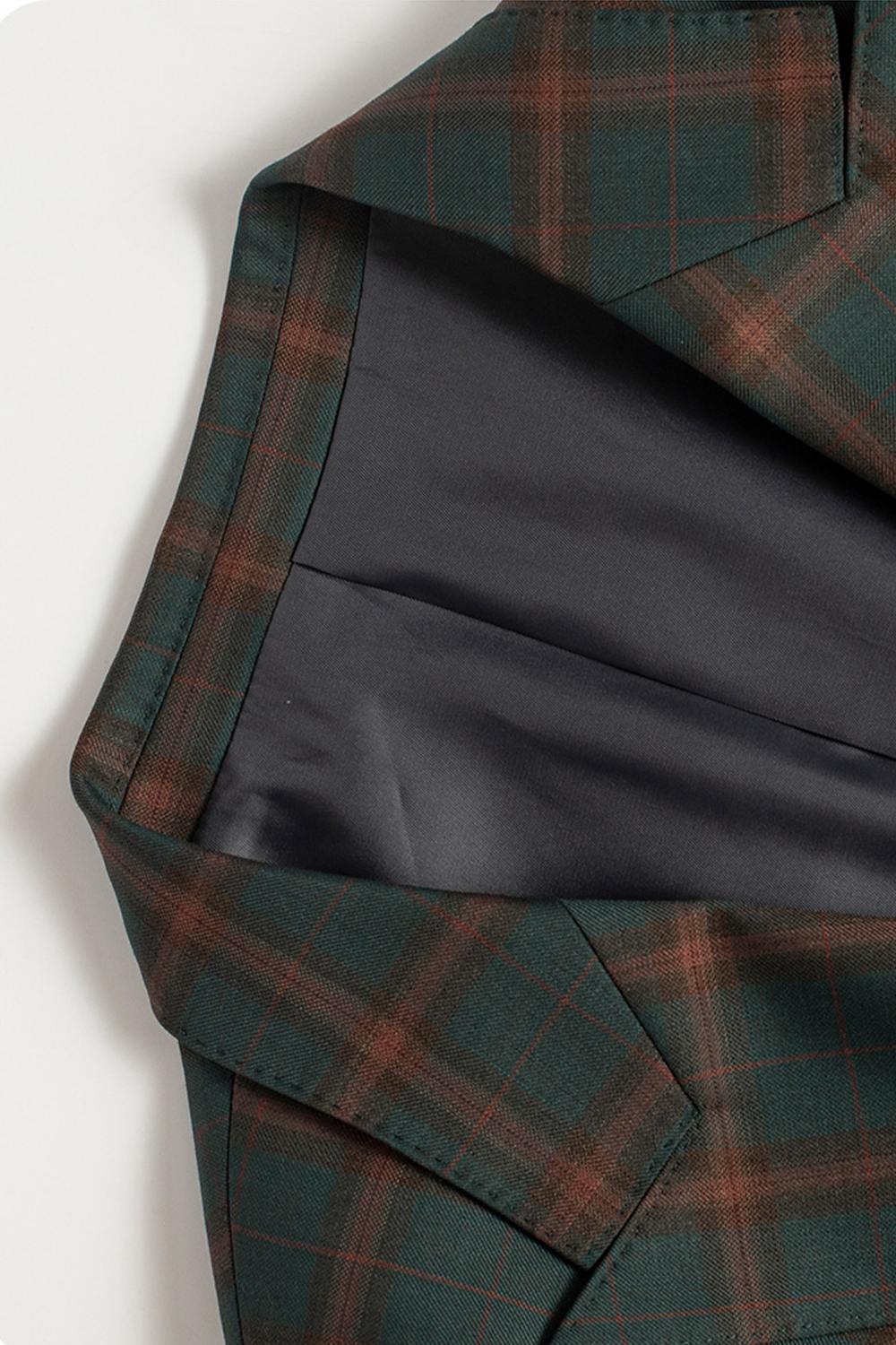 Blazer single breasted, em lã merino super 130'S, 17.20 micron, com lapela peak - Tartan verde