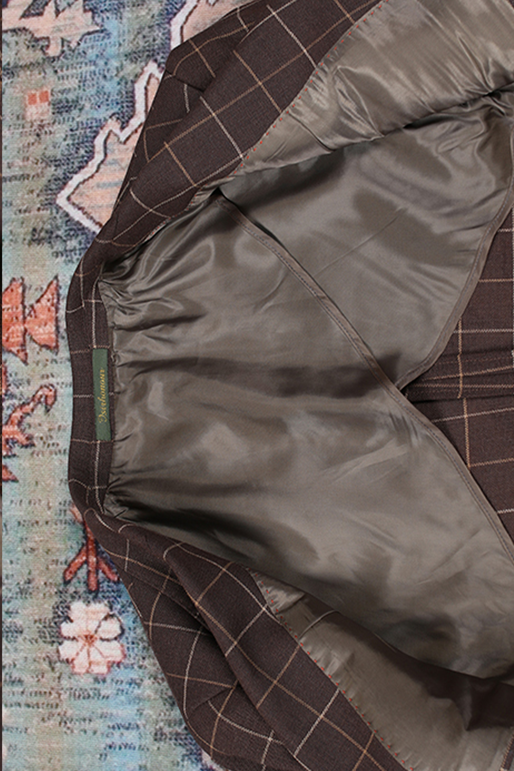 Blazer, em lã com linho single breasted com lapela notched - Marrom Xadrez