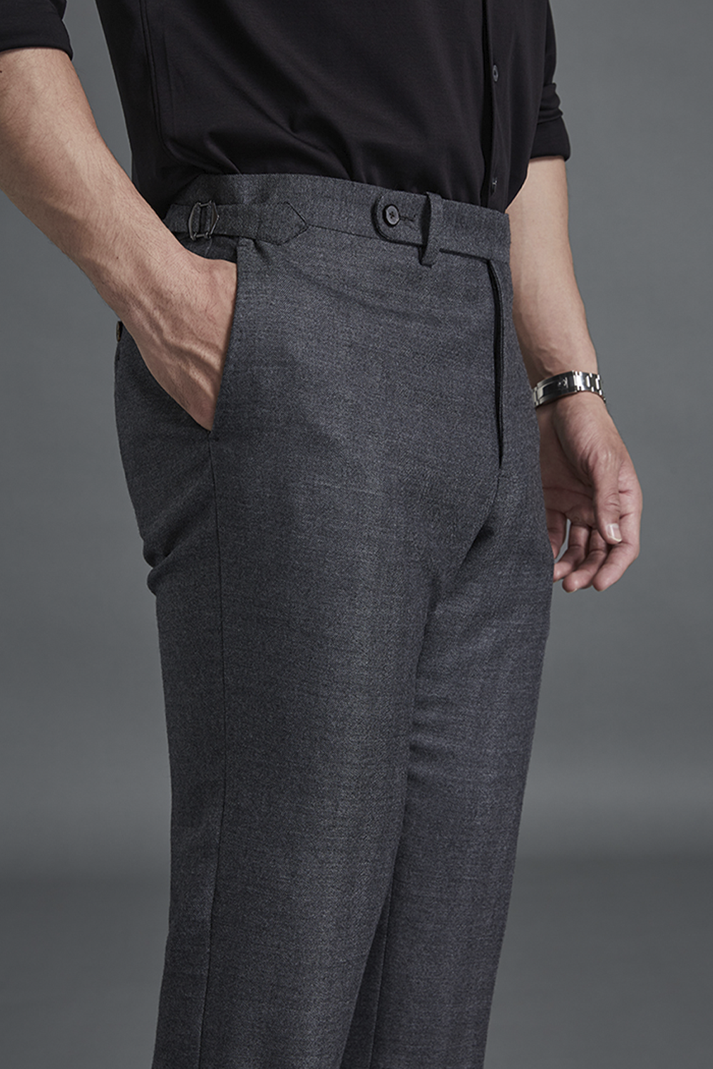 Calça de modelagem italiana, em lã merino 110's 18.25 micron - Cinza