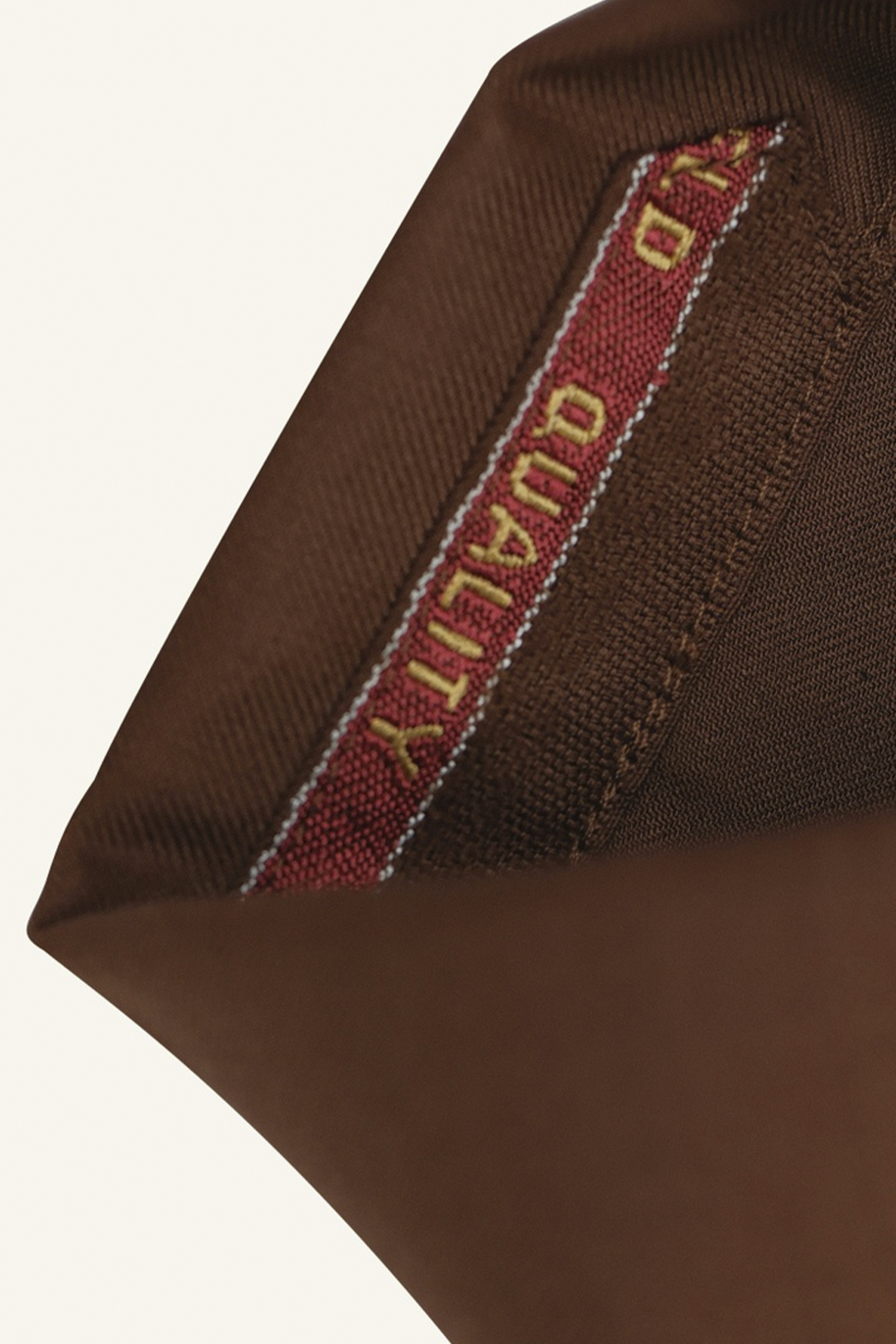 Calça em lã merino super 120's, 17.75µ, com ajuste lateral - Marrom Coral