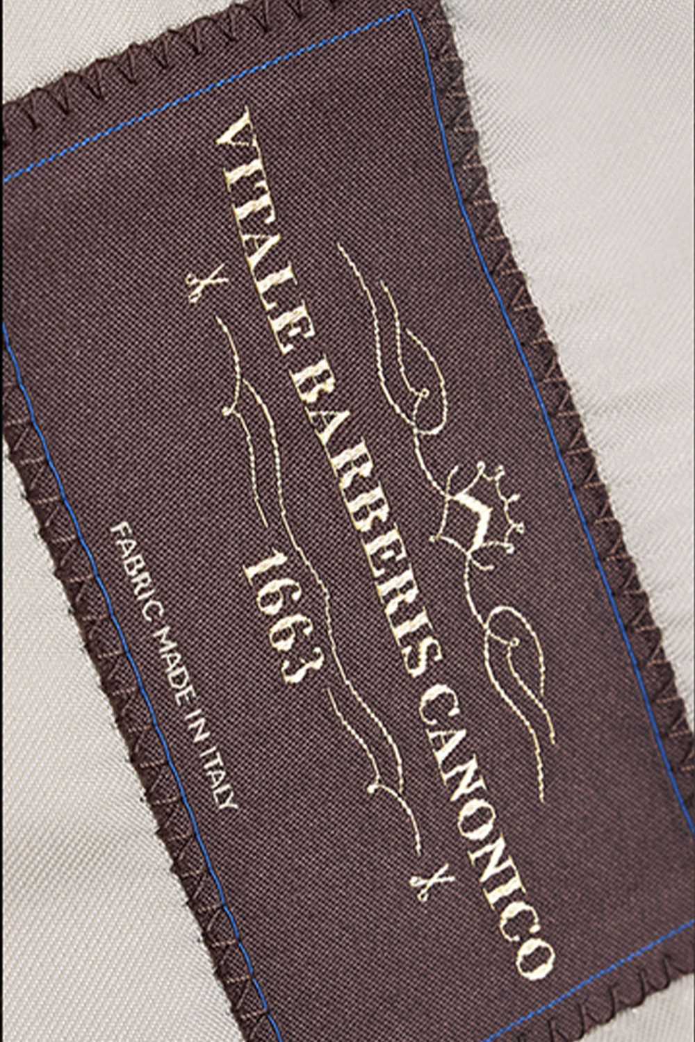 Lanifício Vitale Barberis Canonico - Costume double breasted 4x1, half canvas, lapela peak, em lã merino super 110 18.25 µ - Cinza