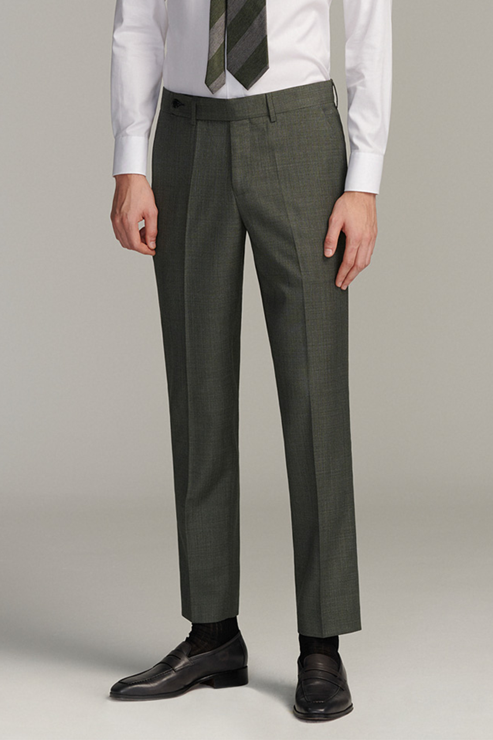 Costume single breasted em poliviscose, com lapela notched média - Verde