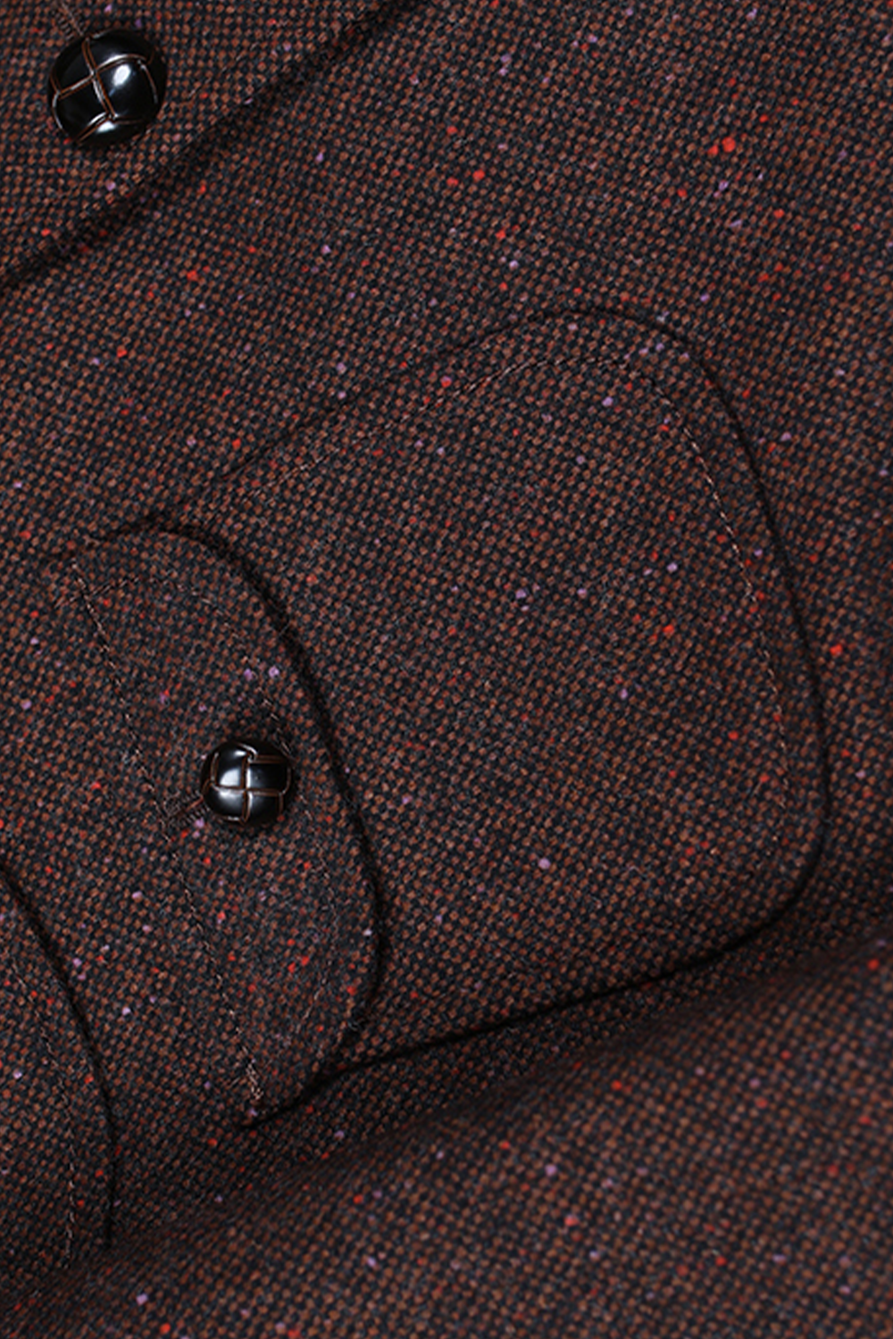 Safari Winter, em lã tweed, com forro bemberg rayon.