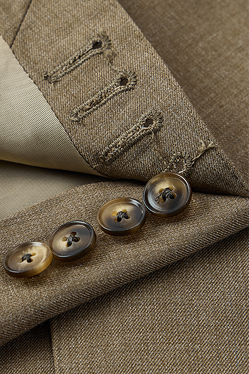 Costume single breasted em poliviscose, com lapela peak- Khaki