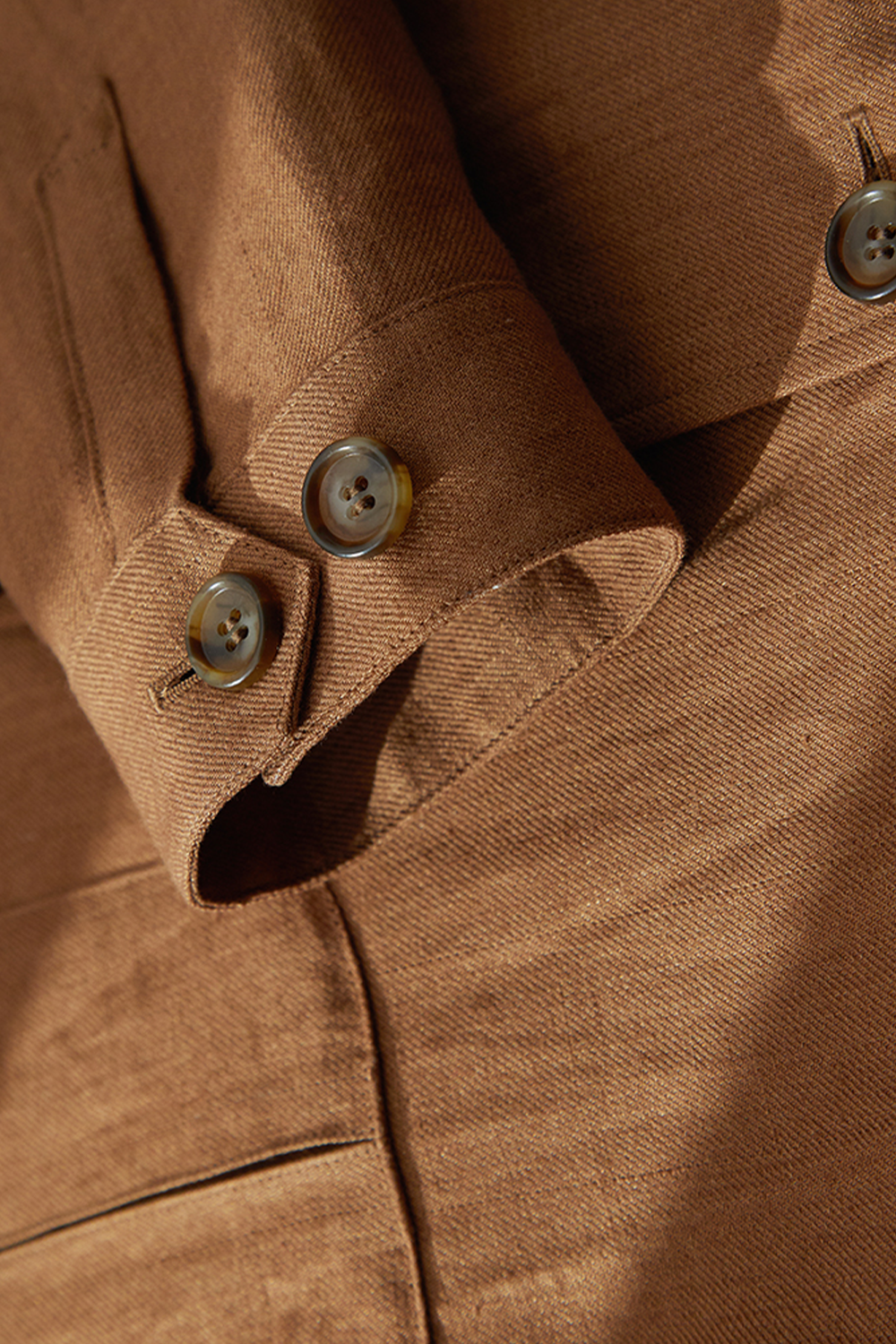 Safari Jacket desestruturado, com faixa 100% linho - Tabaco