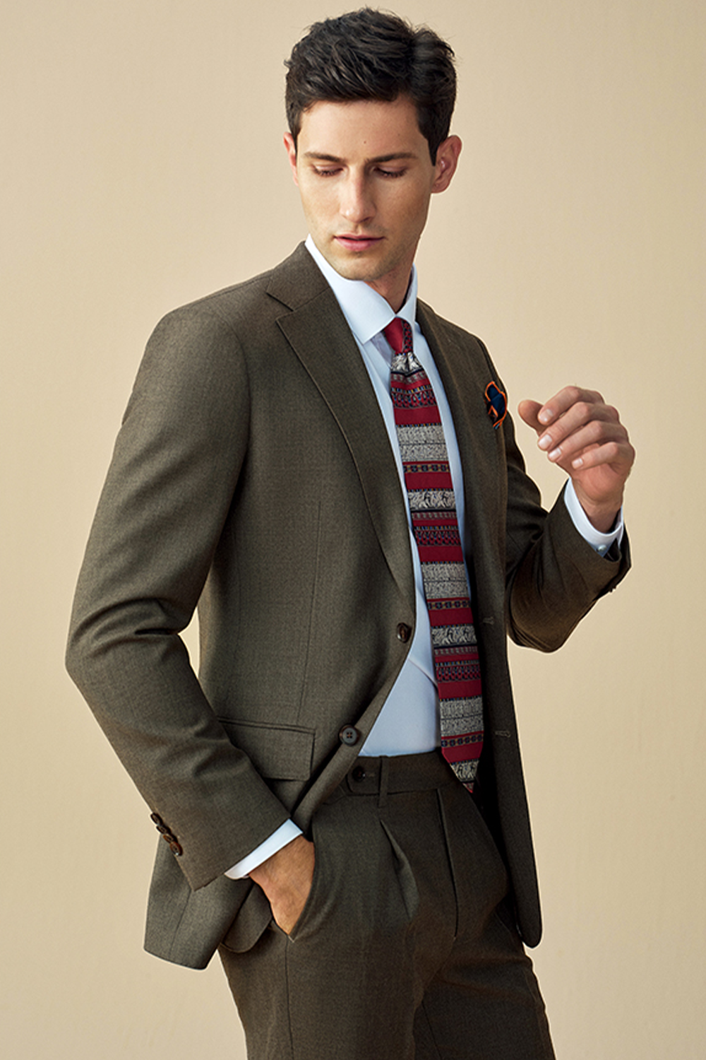 Costume single breasted, em lã tropical, com lapela notched - Marrom Khaki