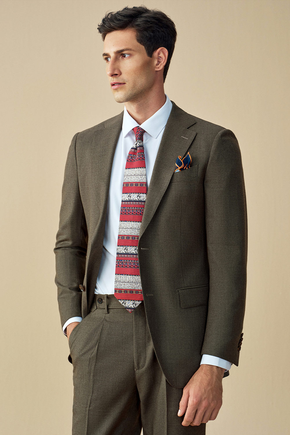 Costume single breasted, em lã tropical, com lapela notched - Marrom Khaki
