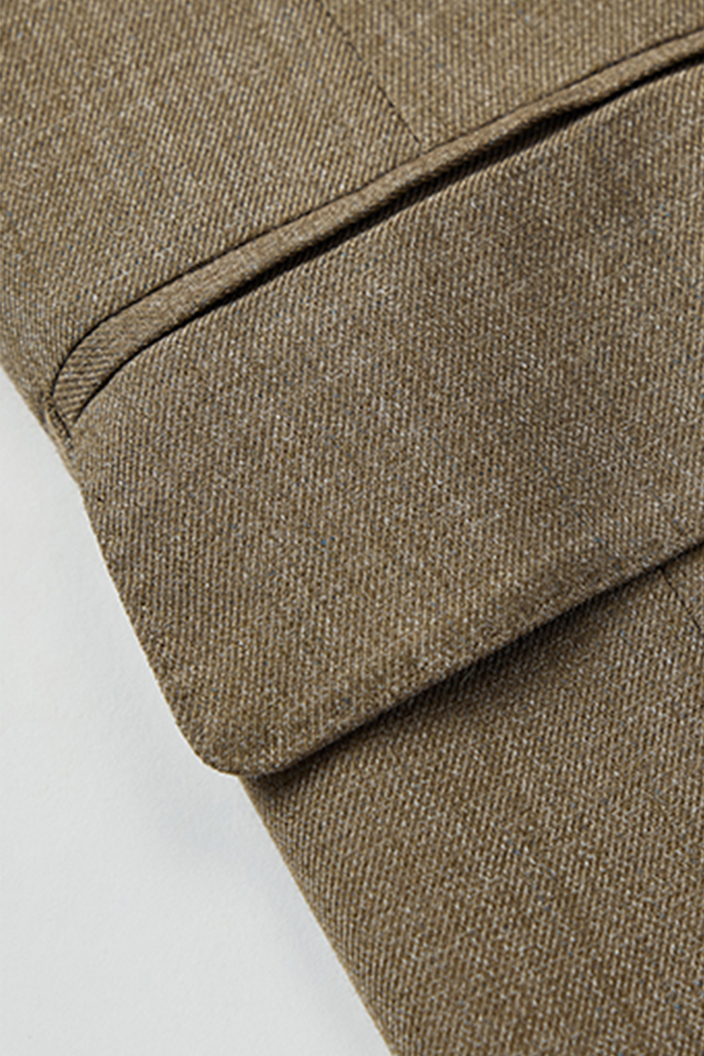 Costume single breasted em poliviscose, com lapela peak- Khaki
