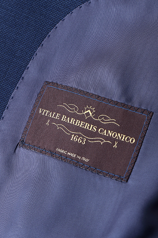 Lanifício Vitale Barberis Canonico - Costume desestruturado, single breasted em lã merino 130’s com 17.25 µ, lapela notched - Azul marinho