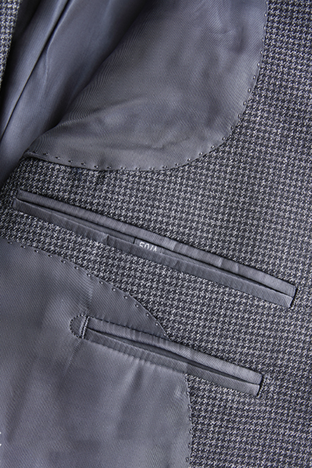 Costume double breasted 4x1 com lapela peak large, 100% lã super 120'S com 17.75 µ - Cinza padronagem