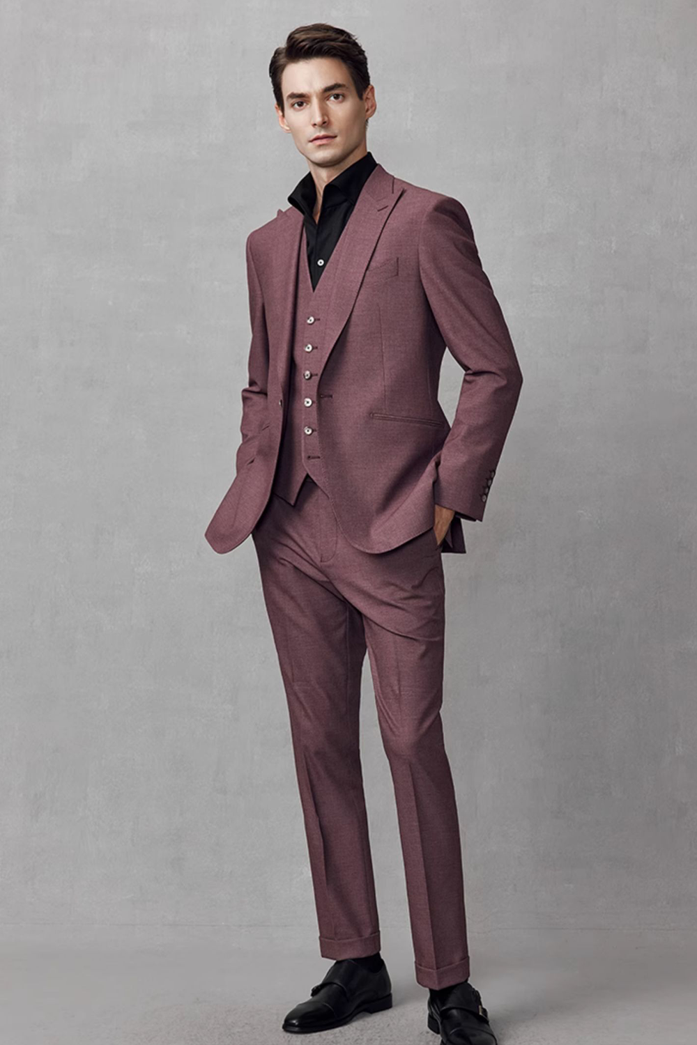 Costume single breasted em poliviscose, com lapela peak- Vinho