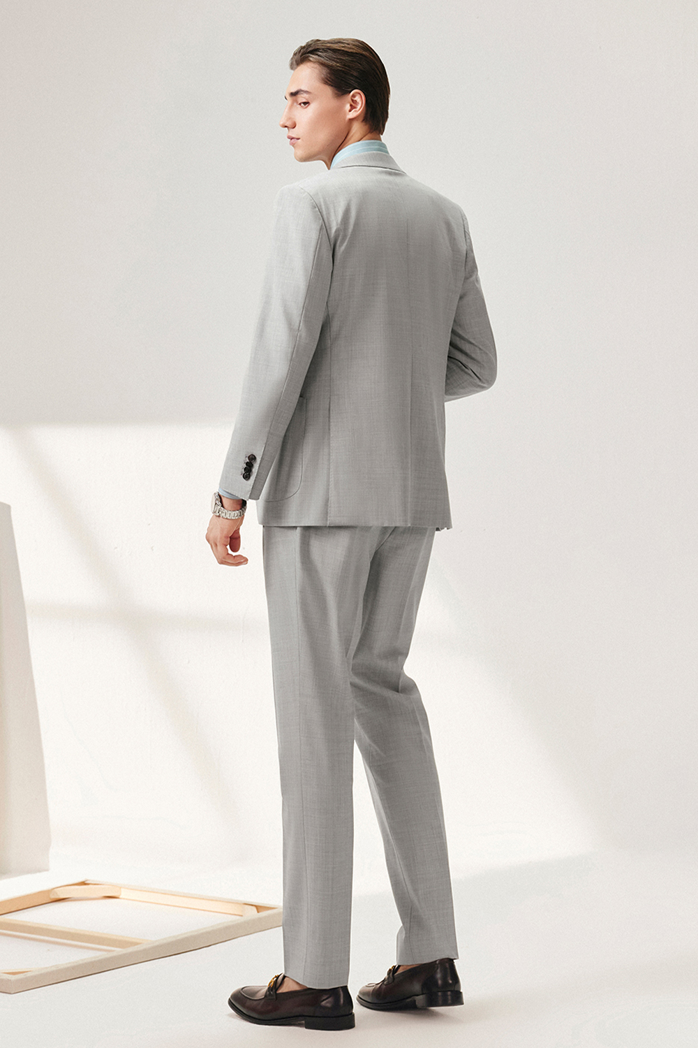 Lanifício Guabello 1815 - Costume single breasted em lã e elastano, com lapela notched - Cinza bride
