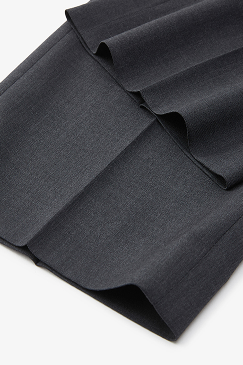 Costume half canvas, double breasted 6x2 com lapela peak, 100% lã super 120'S com 17.75 µ - Cinza escuro