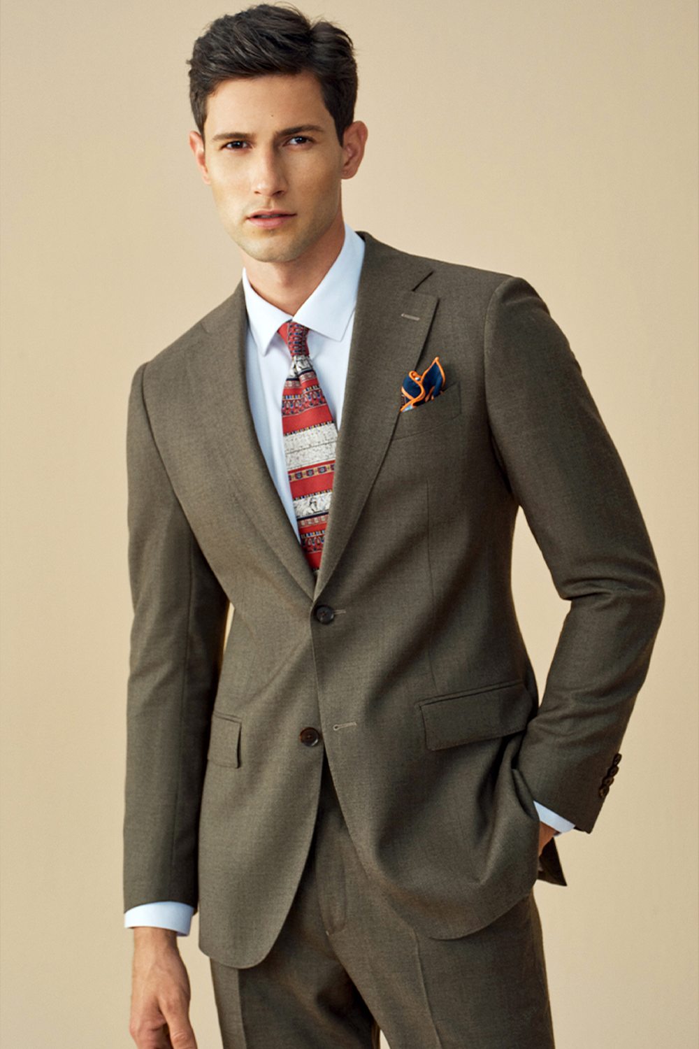 Costume single breasted, em lã tropical, com lapela notched - Marrom Khaki
