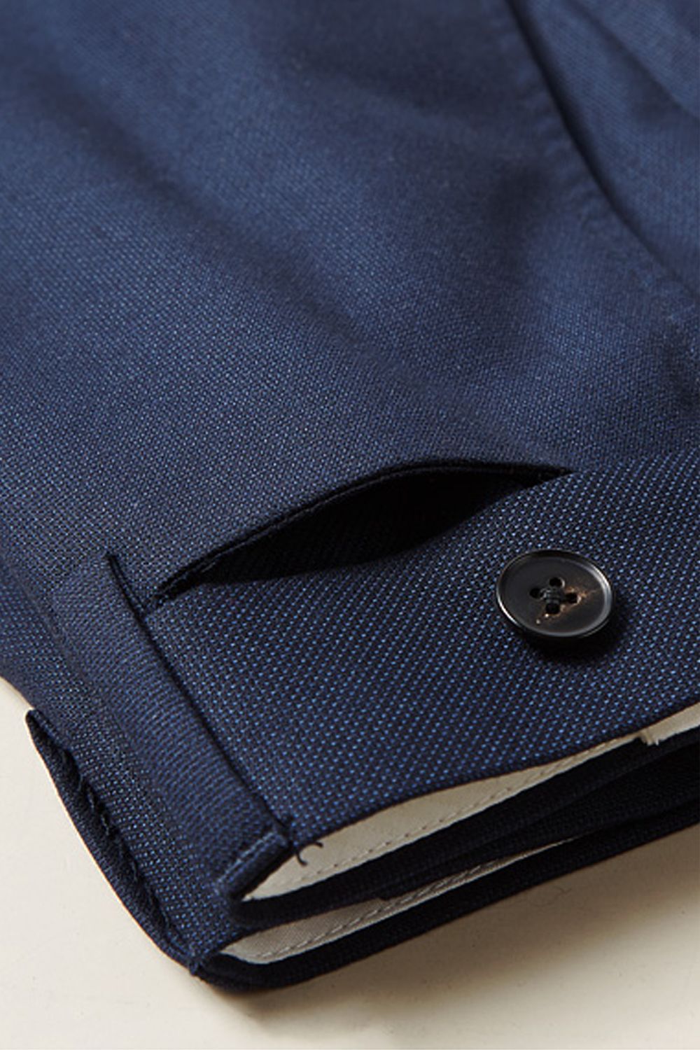 Costume single breasted em poliviscose, com lapela notched média - Azul Marinho