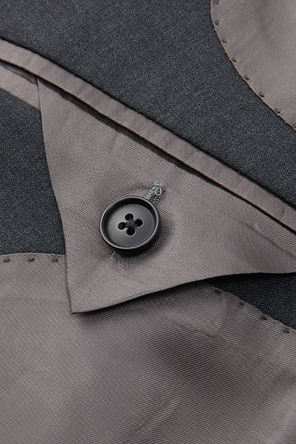 Costume half canvas, double breasted 6x2 com lapela peak, 100% lã super 120'S com 17.75 µ - Cinza escuro