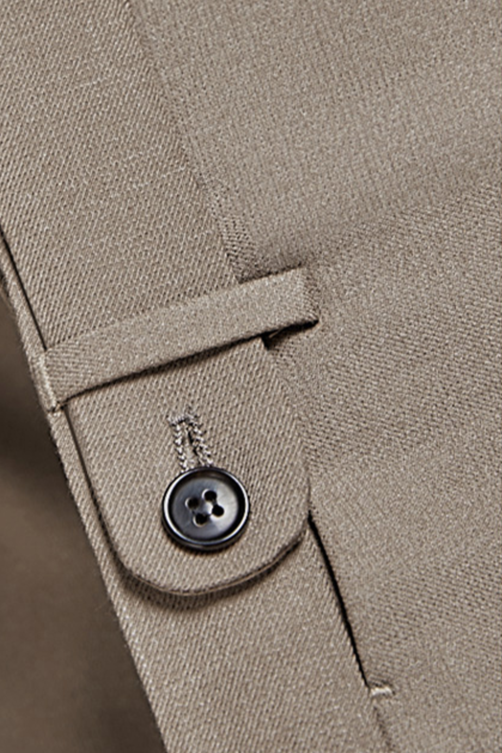 Costume single breasted em poliviscose e elastano, com lapela notched - Khaki