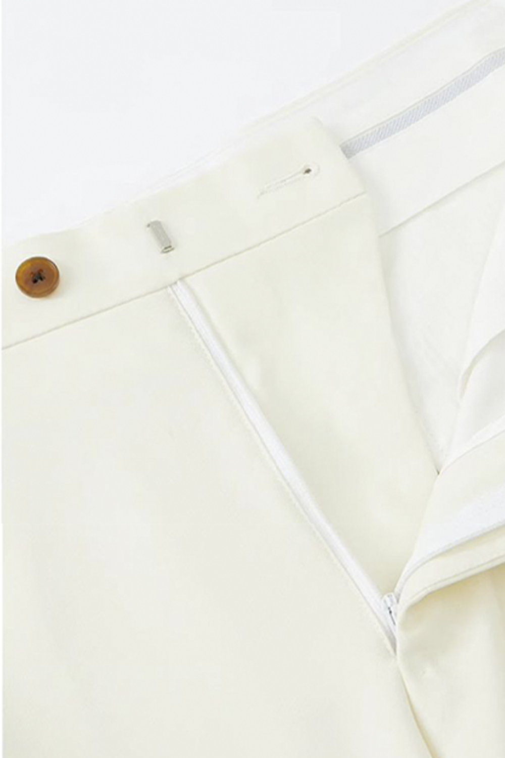 Calça de modelagem italiana, em lã super 130'S com 17.20 µ com cintura alta e passantes de cinto - Ristretto branca