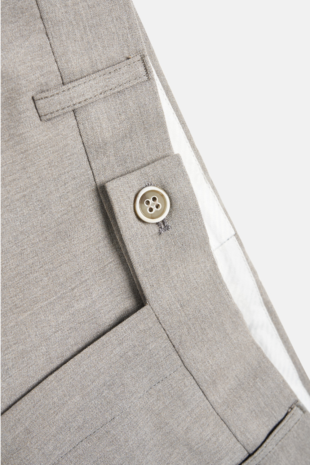 Costume single breasted, em poliviscose com elastano e lapela lapela peak - Cinza Taupe Claro