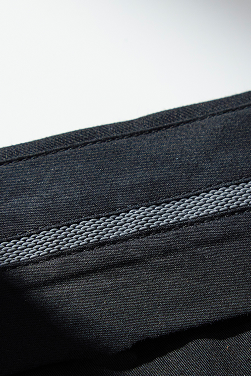 Calça em lã merino super 120's, 17.75µ, com ajuste lateral - Preta