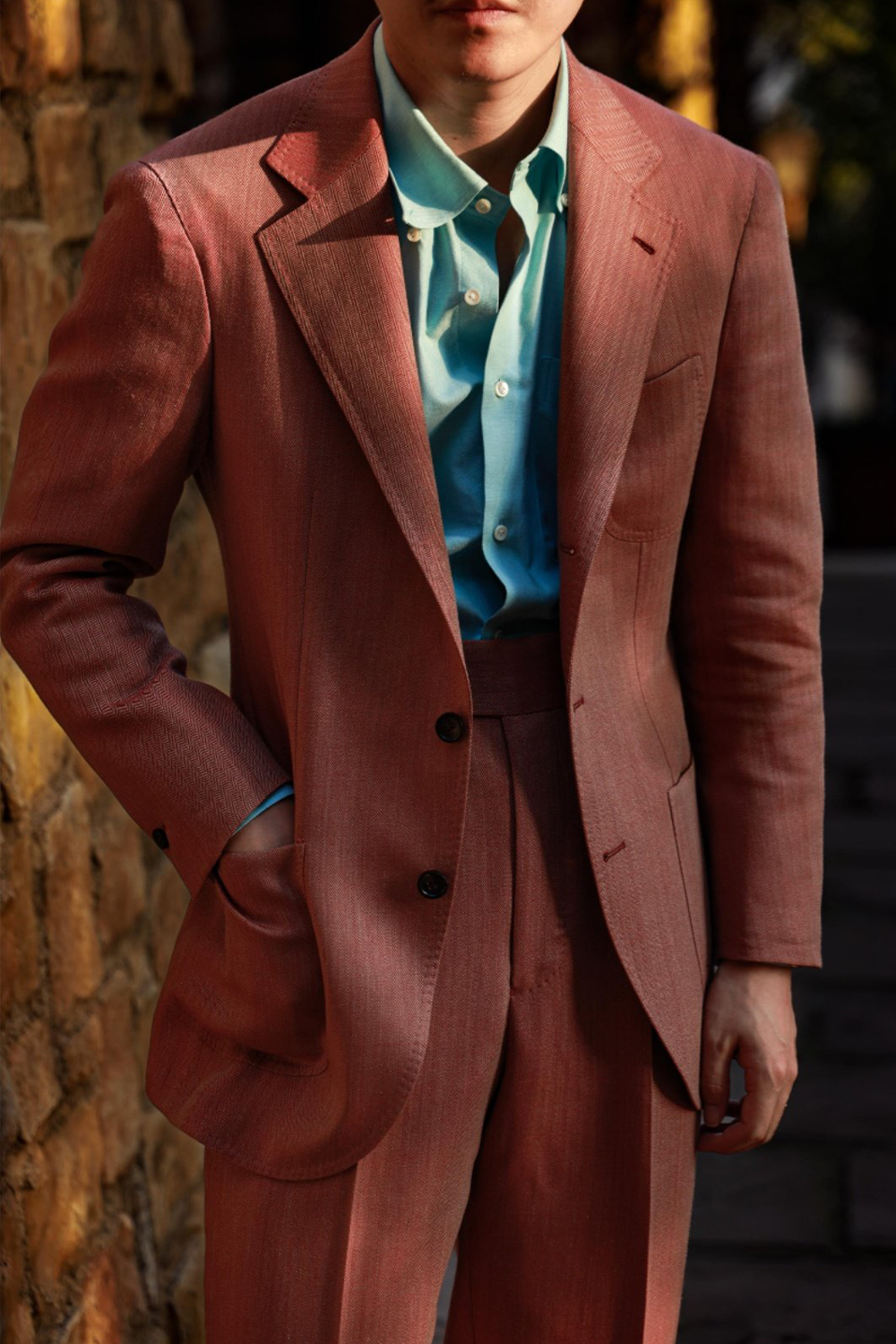 UGLENTLE - Costume single breasted, half canvas, lapela notched, em lã com linho, - Coral espinha de peixe