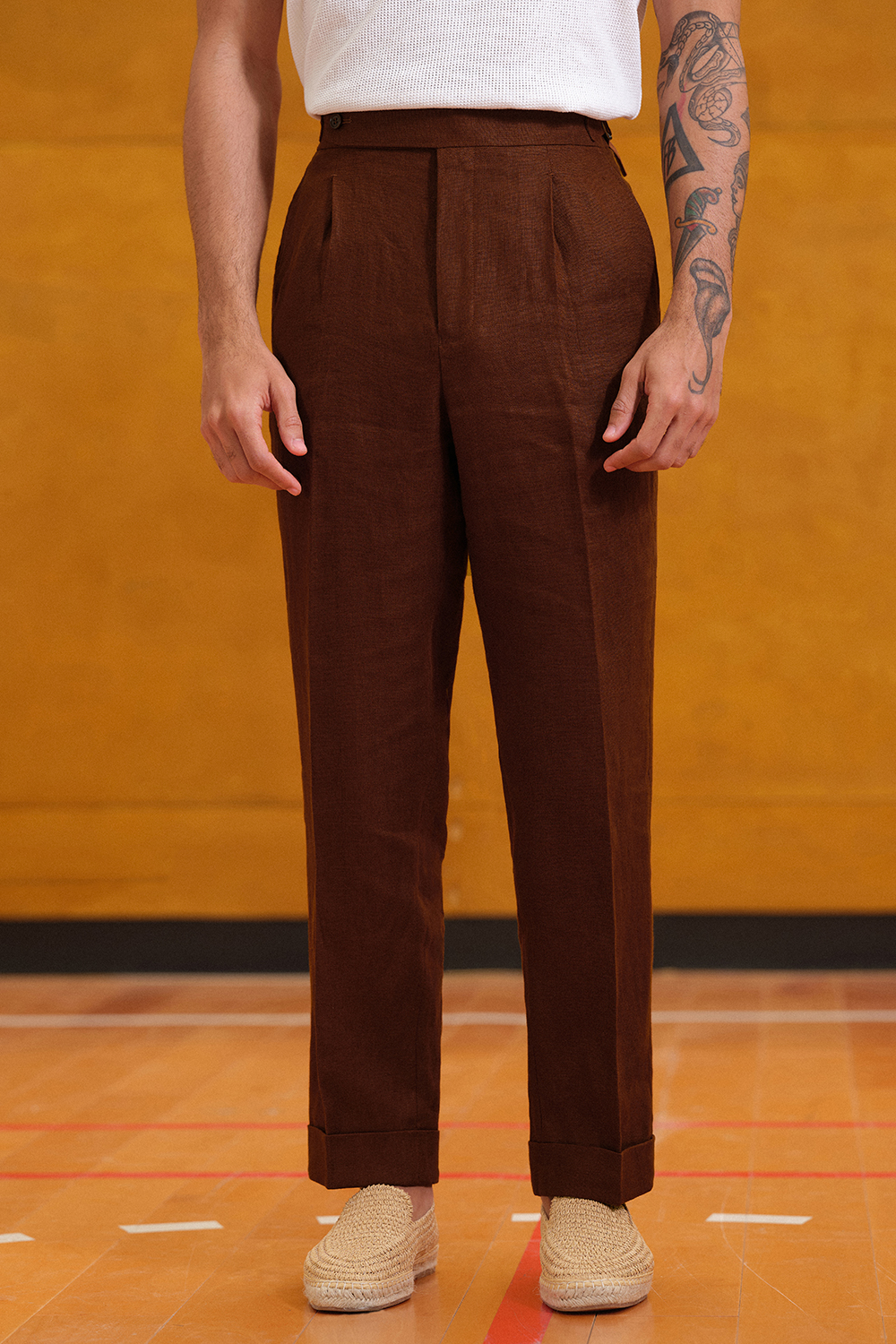 Costume single breasted com lapela notched, em linho hopsack - Marrom Act