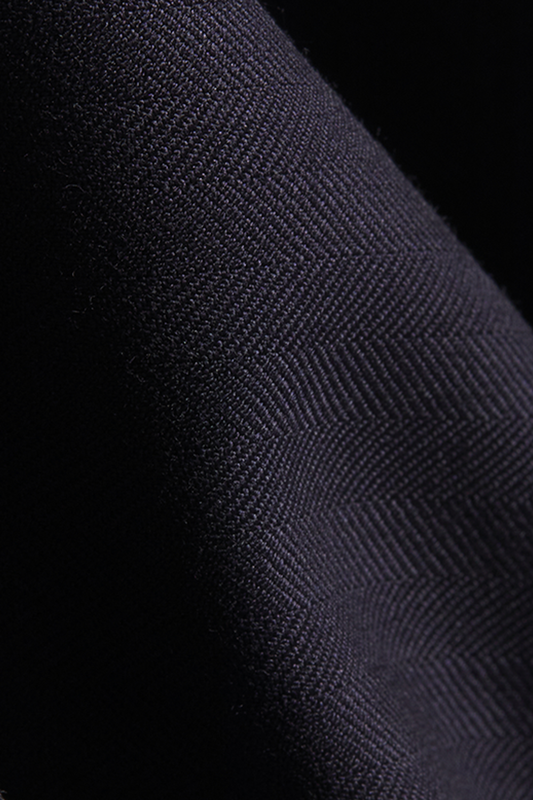 Costume double breasted 6x2 com lapela peak, 100% lã super 120'S com 17.75 µ - Azul marinho espinha de peixe