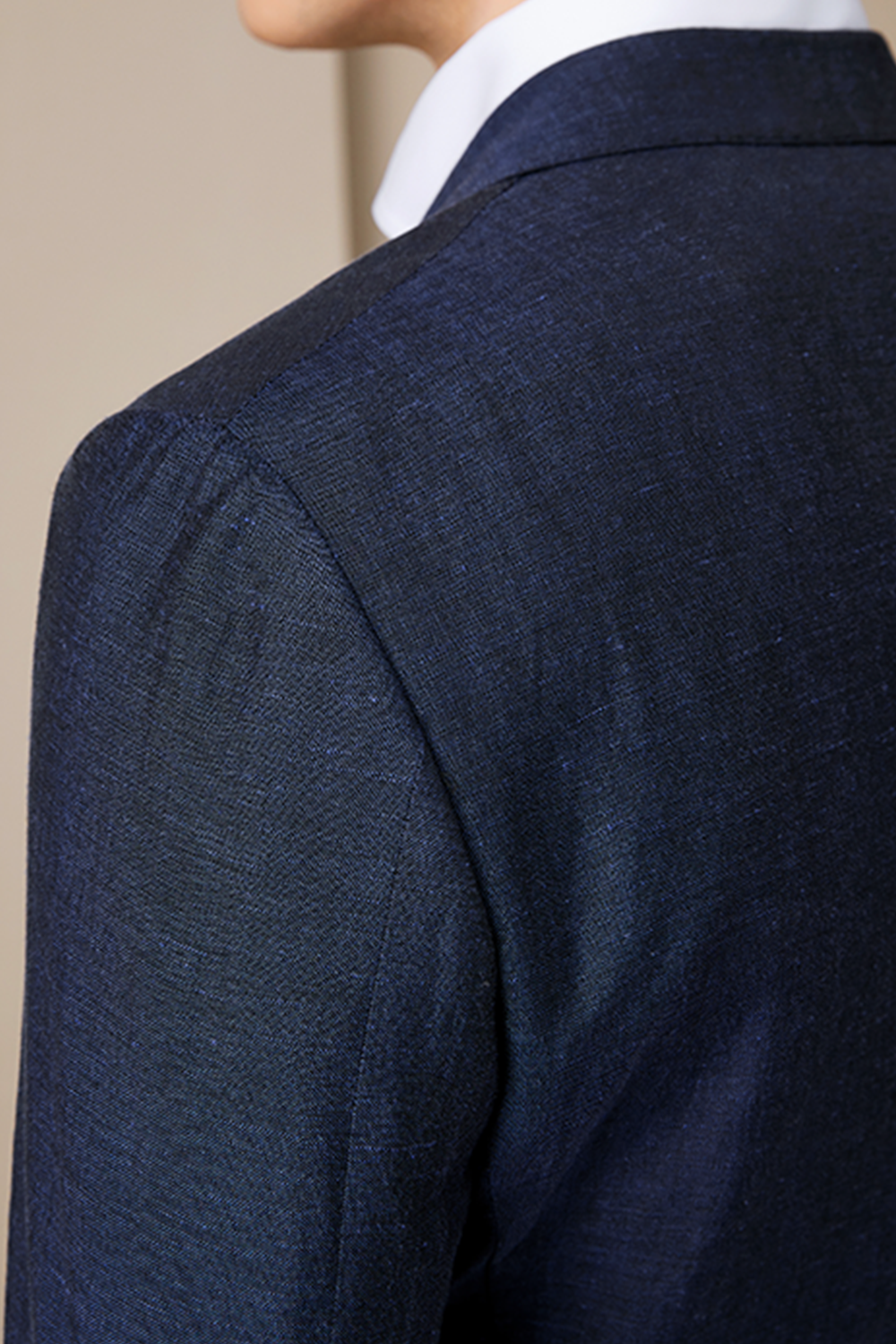 Lanifício Vitale Barberis Canonico - Costume double breasted 4x1, half canvas em lã e linho, com lapela notched - Azul