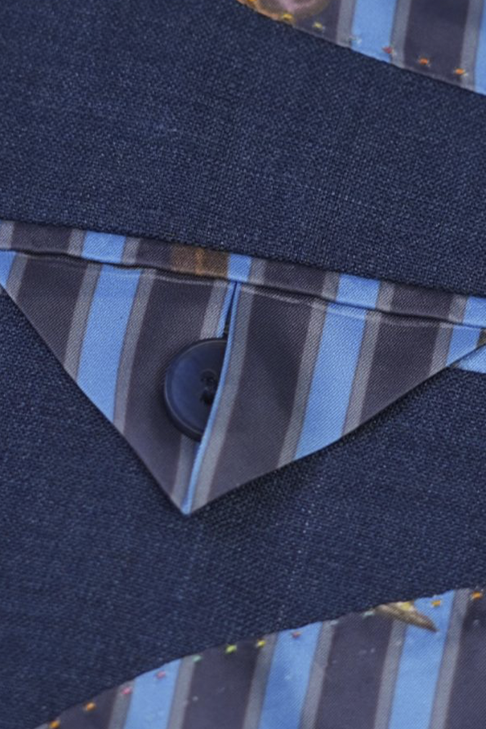Blazer desestruturado single breasted, em lã, linho, seda e fibra de bambu, com lapela notched - Azul marinho BPN