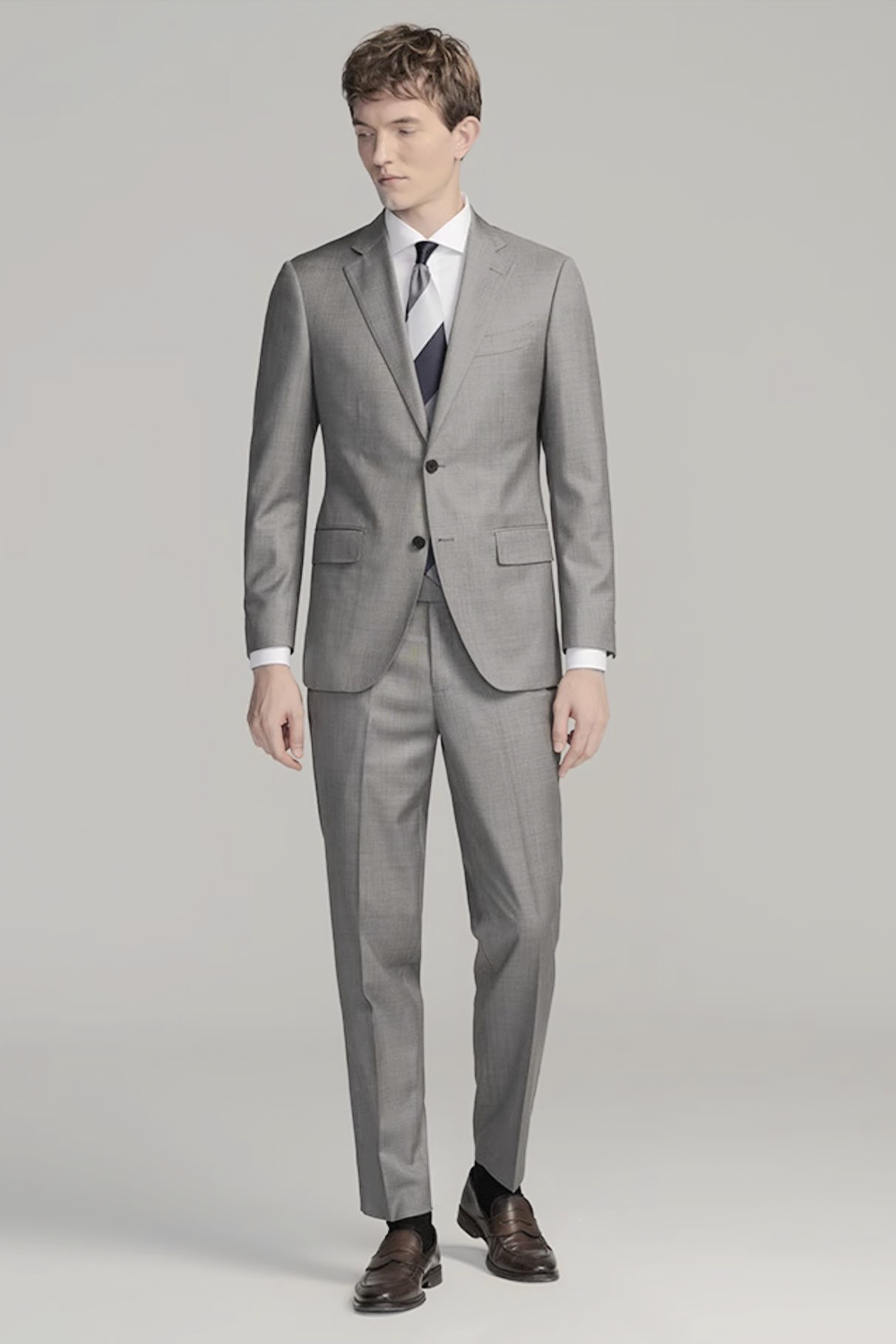 Costume single breasted em poliviscose, com lapela notched média - Cinza