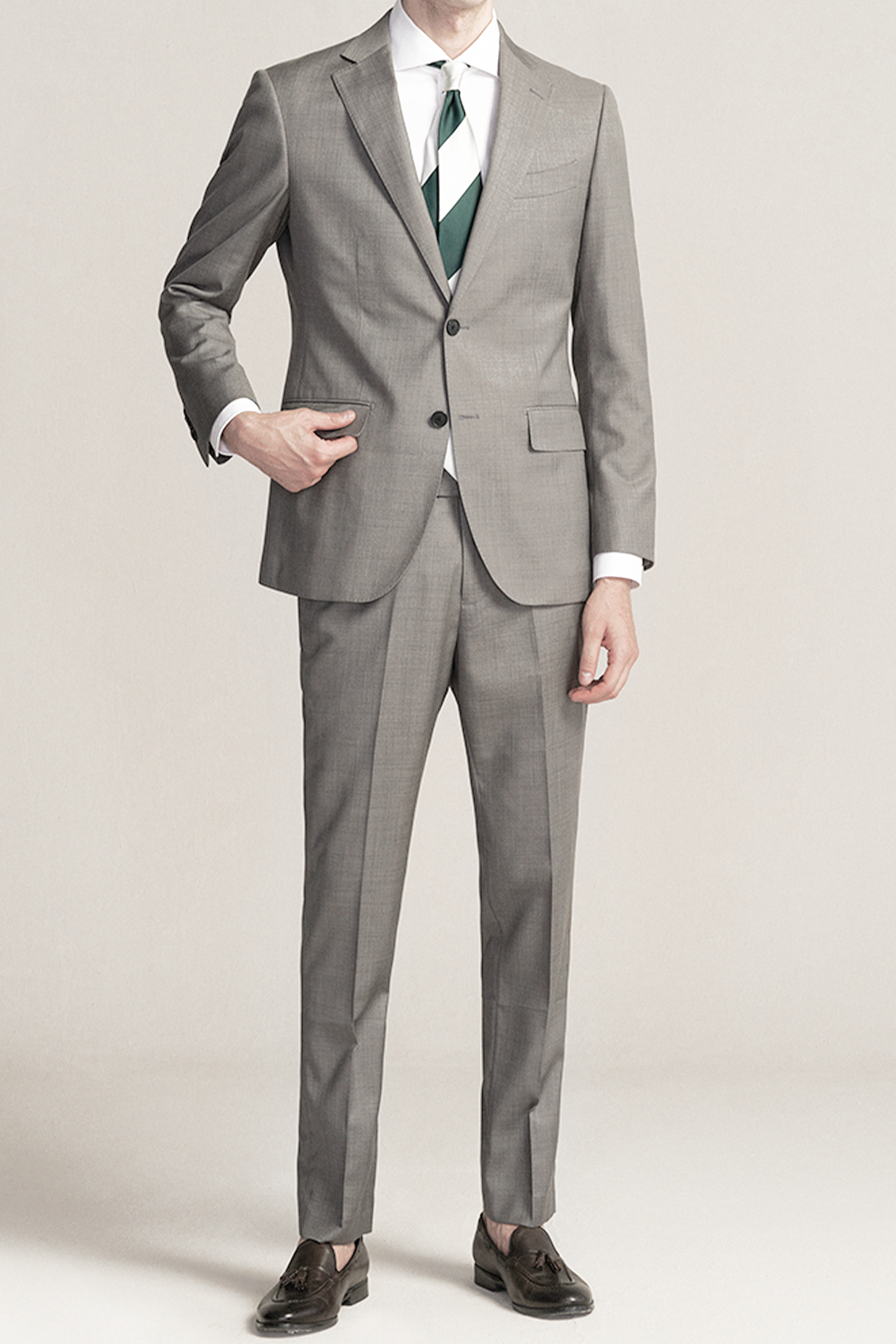 Costume single breasted em poliviscose, com lapela notched média - Cinza