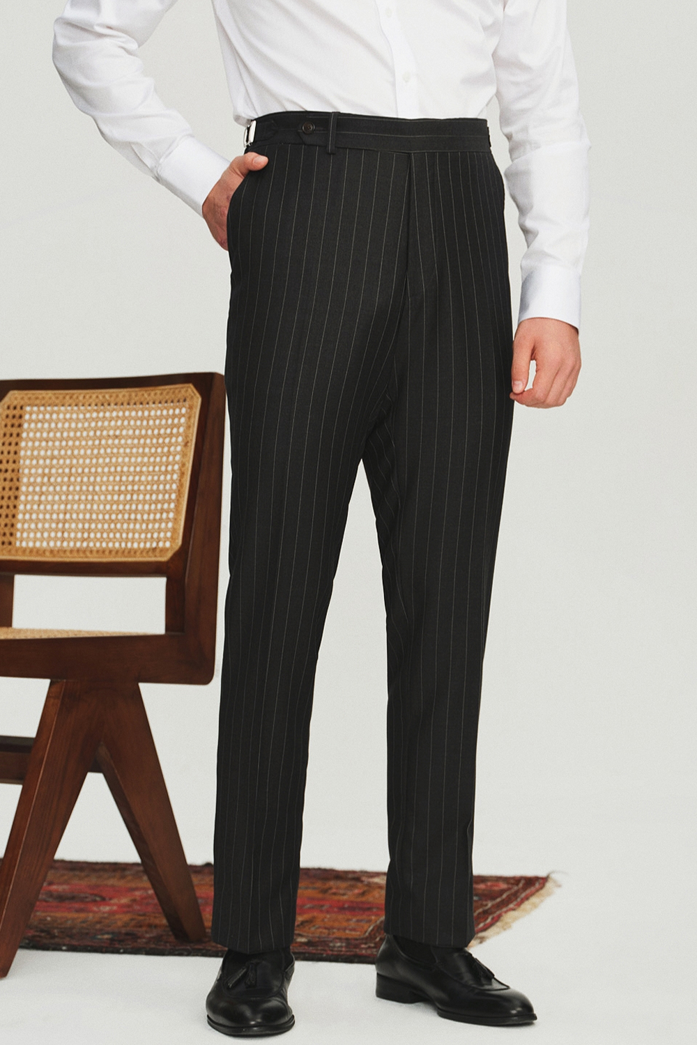Lanifício Vitale Barberis Canonico - Costume double breasted 6x2, half canvas, lapela peak, em lã merino super 110 18.25 µ - Cinza noturno (VBC)