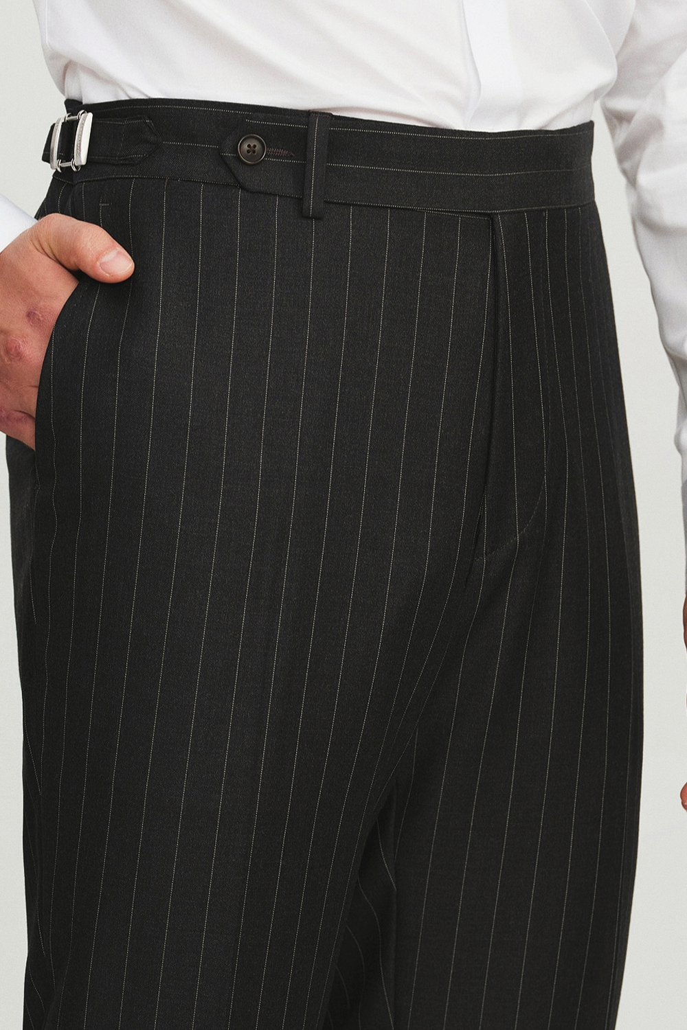 Lanifício Vitale Barberis Canonico - Costume double breasted 6x2, half canvas, lapela peak, em lã merino super 110 18.25 µ - Cinza noturno (VBC)