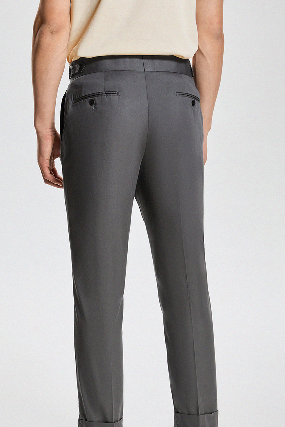 Calça de modelagem italiana, com ajustadores laterais 100% algodão - Cotone Cinza