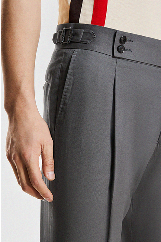 Calça de modelagem italiana, com ajustadores laterais 100% algodão - Cotone Cinza