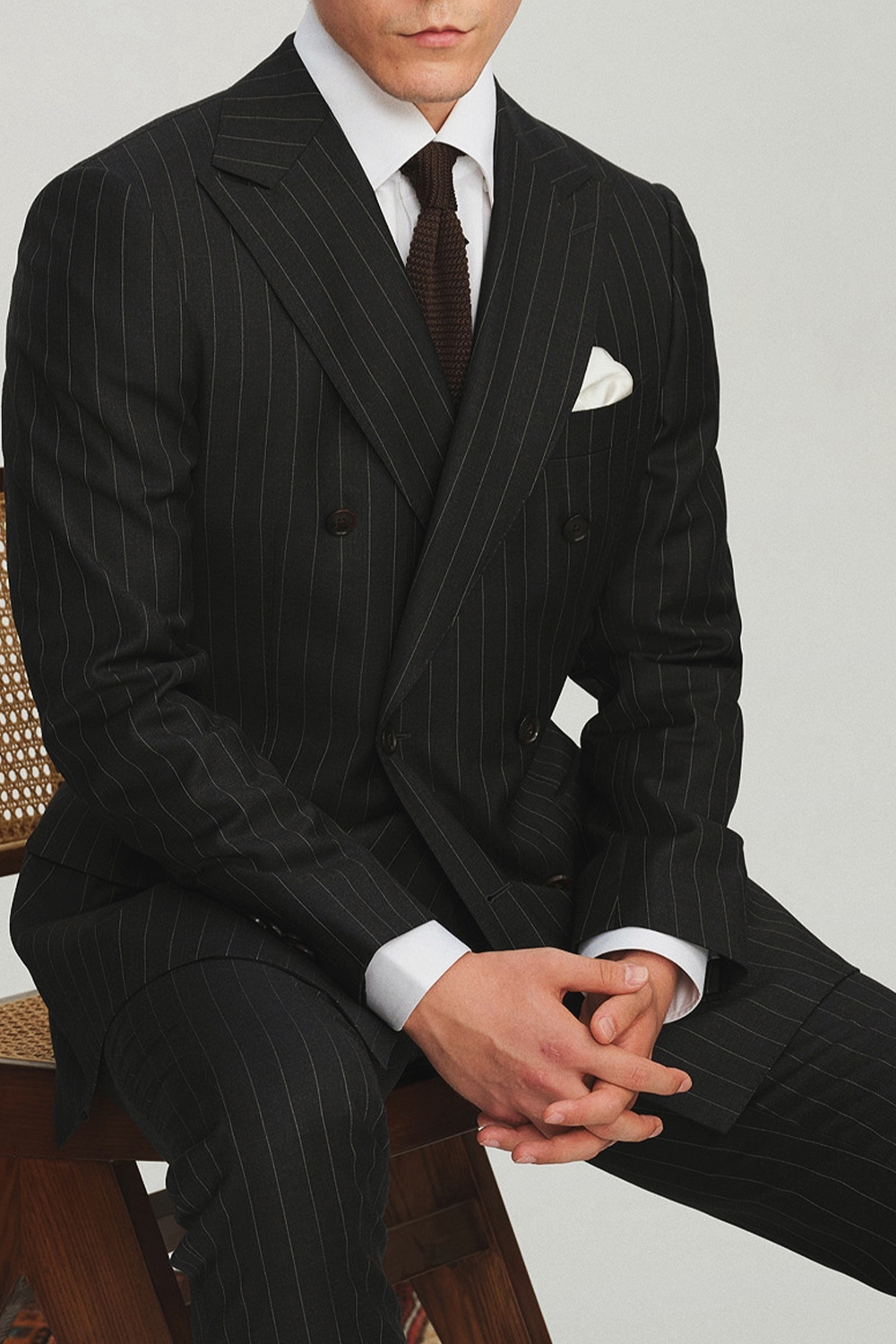 Lanifício Vitale Barberis Canonico - Costume double breasted 6x2, half canvas, lapela peak, em lã merino super 110 18.25 µ - Cinza noturno (VBC)
