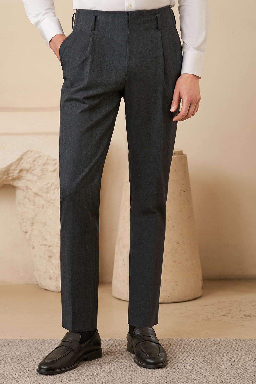 Lanifício Vitale Barberis Canonico - Calça cós de Hollywood, em lã merino 110'S, 18.25 µ, cintura alta, com ajustadores laterais - Cinza