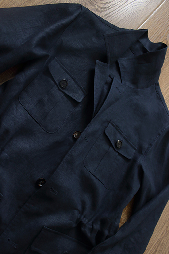 Safari Jacket desestruturado, com ajuste interno 100% linho - Azul marinho