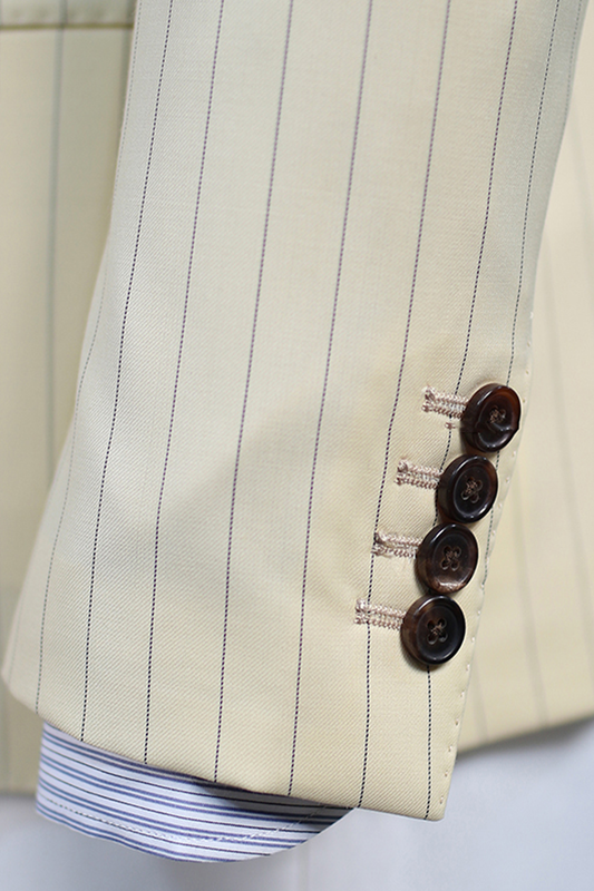 Blazer, em lã tropical double breasted 6x4 com lapela peak large - Listrado amarelo HNR