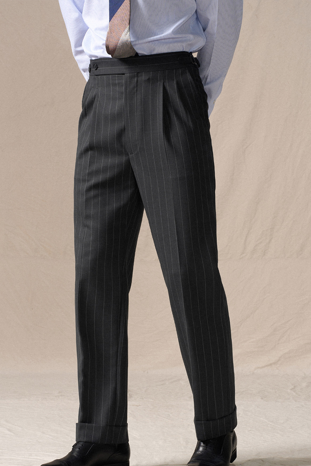 Calça de cintura alta, com pregas duplas, 100% lã merino, 110's 18.25 micron - Cinza risca de giz ACT GENTLE ARMOR