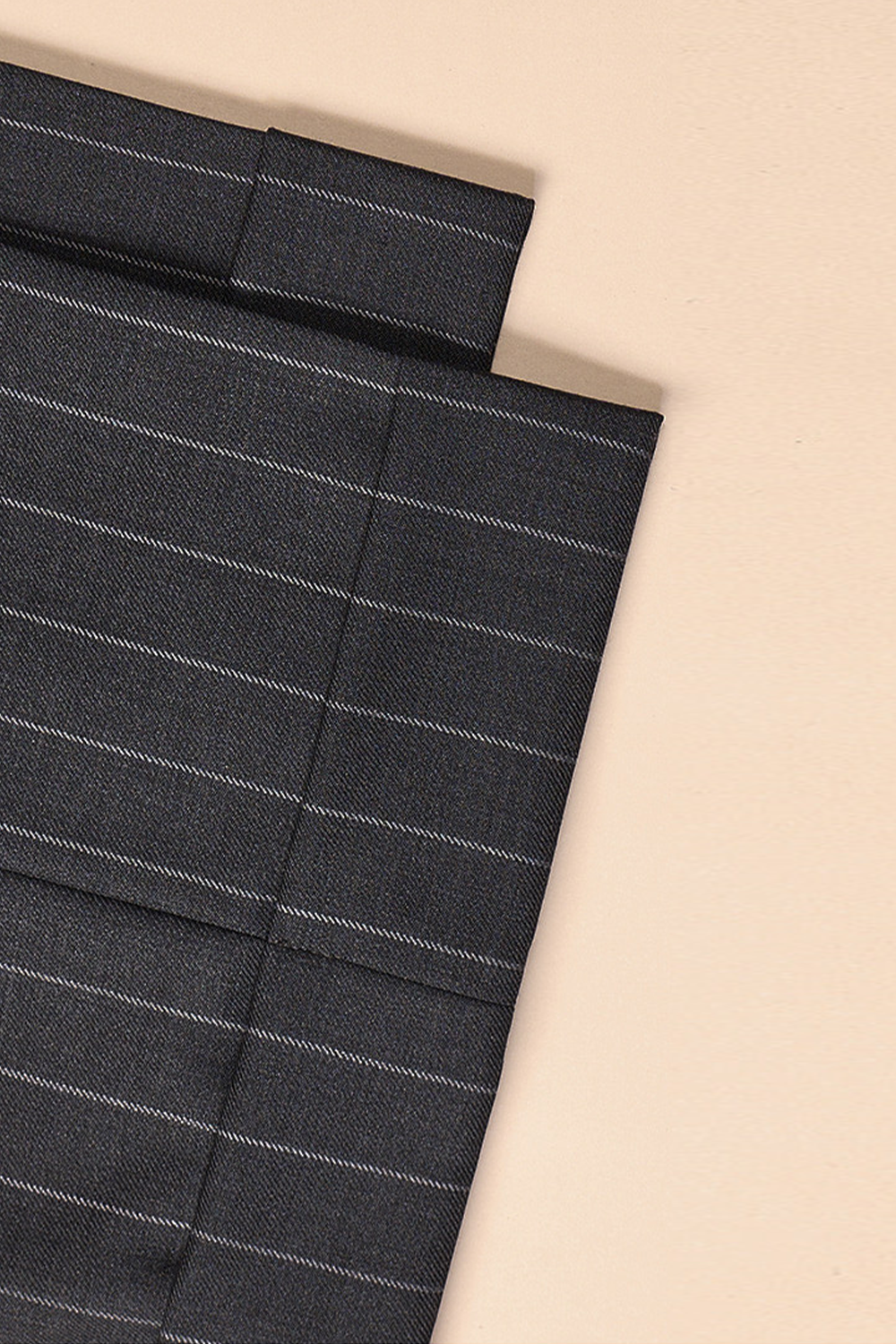 Calça de cintura alta, com pregas duplas, 100% lã merino, 110's 18.25 micron - Cinza risca de giz ACT GENTLE ARMOR