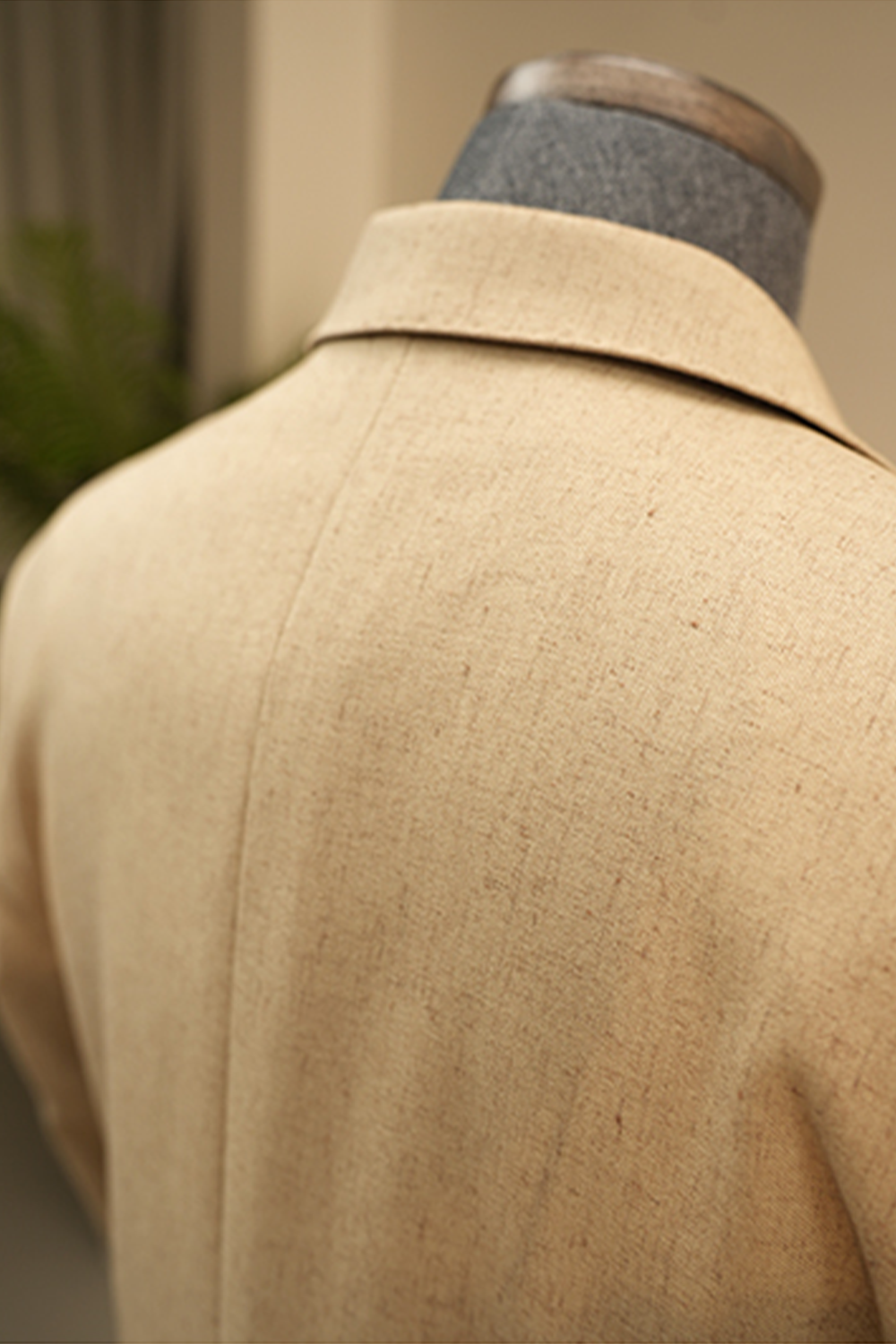 Blazer desestruturado single breasted, em viscolinho, lapela peak large - Khaki PPR