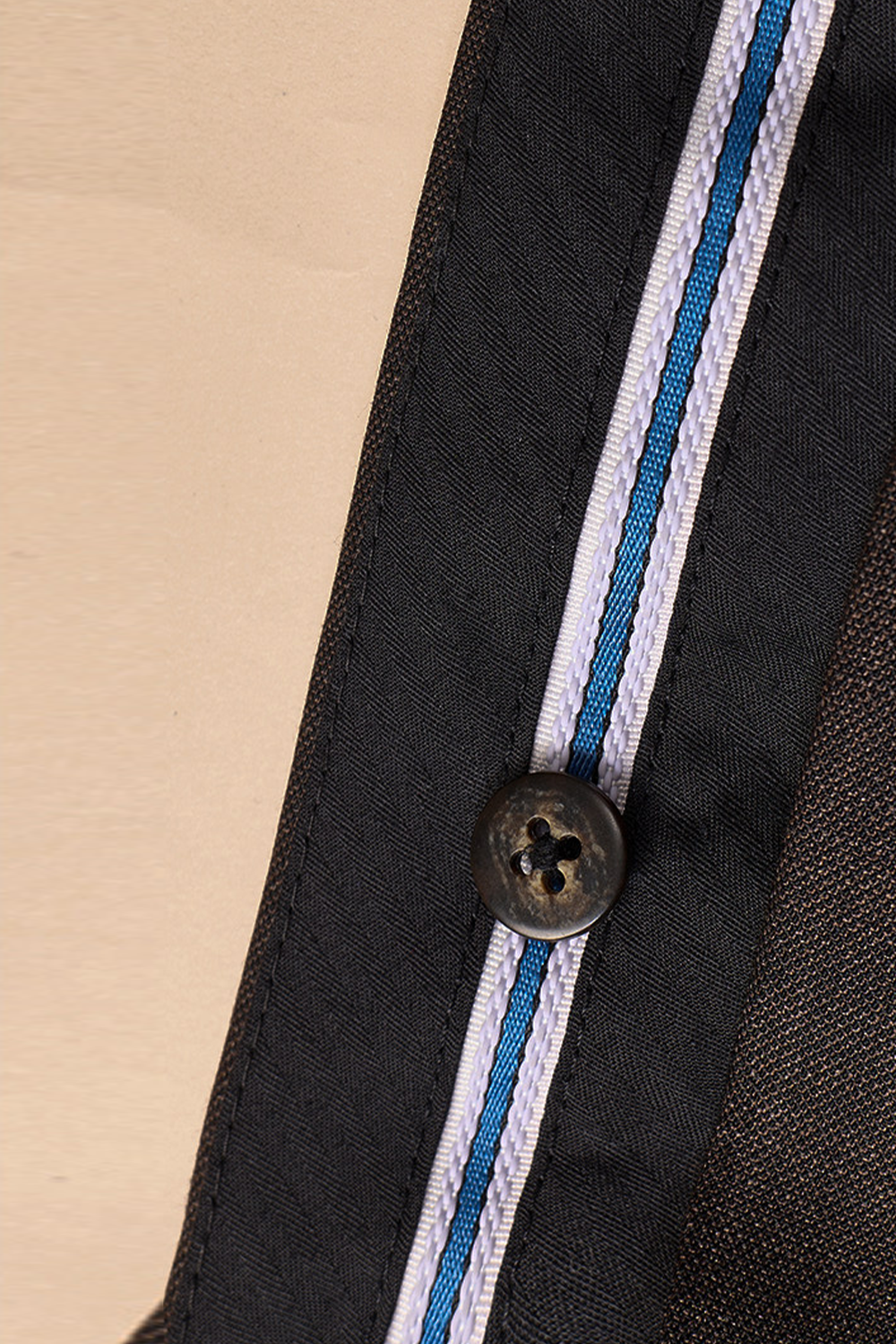 Calça de cintura alta, com pregas duplas, 100% lã merino, 110's 18.25 micron - Marrom ACT GENTLE ARMOR